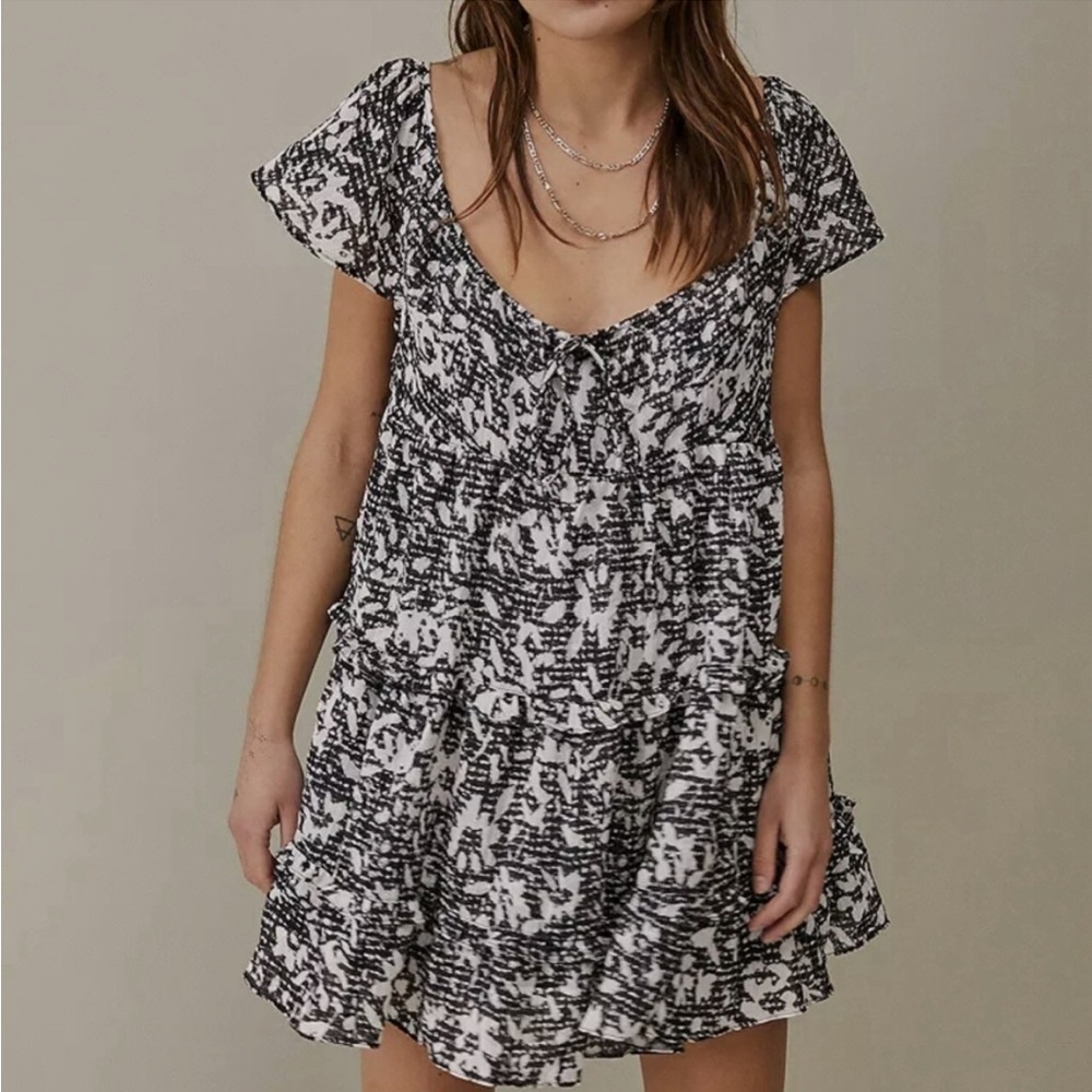 URBAN OUTFITTERS Bea Gingham Floral Mini Dress